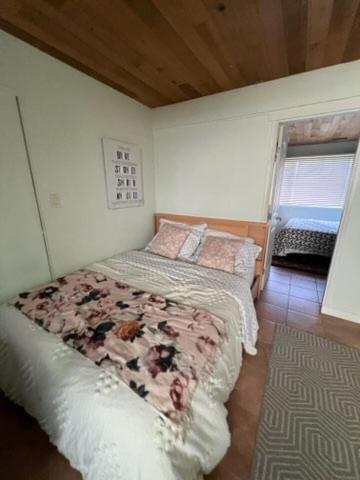 Guesthouse In West Vancouver Ngoại thất bức ảnh